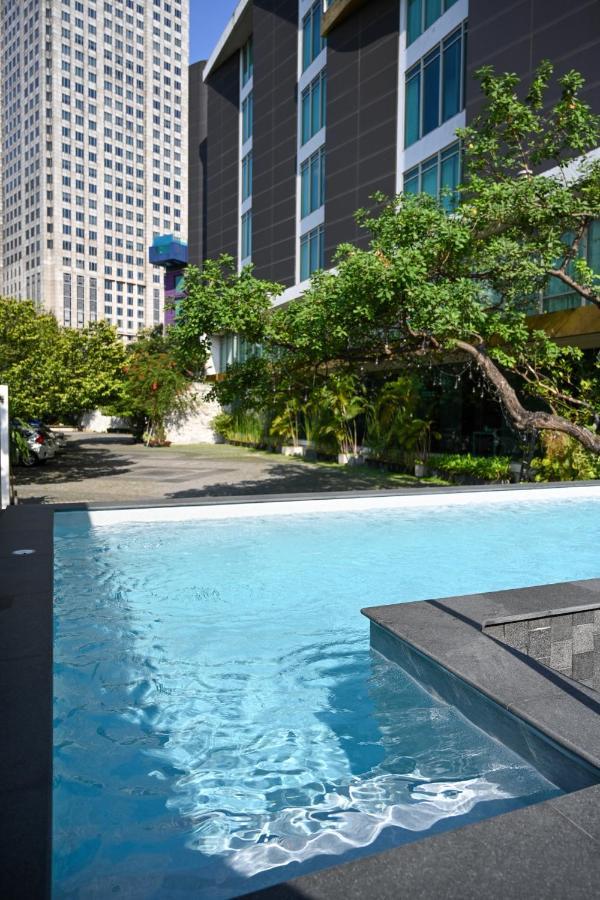 Maduzi Hotel, Bangkok Exterior photo